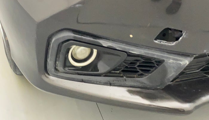 2019 Honda Amaze 1.2L I-VTEC S, CNG, Manual, 43,517 km, Right fog light - Not working