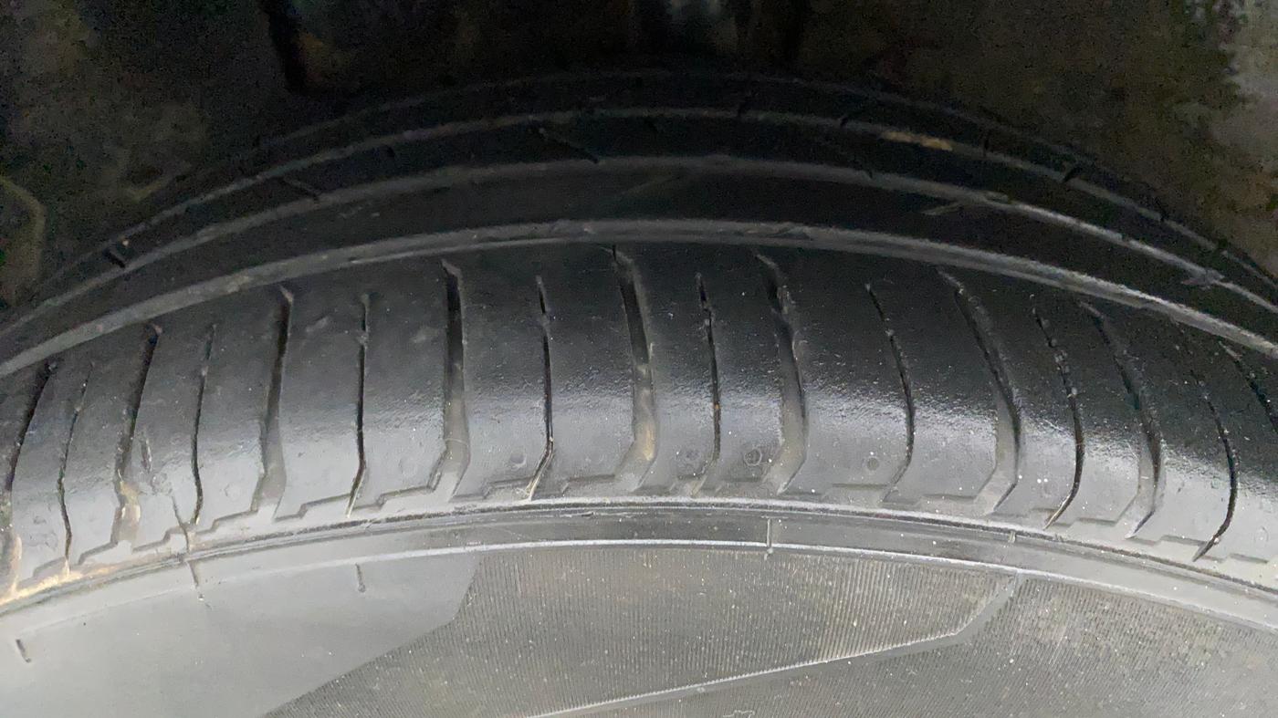 2019 Hyundai VENUE SX PLUS 1.0 TURBO DCT, Petrol, Automatic, 43,611 km, Left Front Tyre Tread