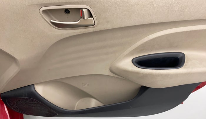 2019 Hyundai NEW SANTRO ASTA 1.1 MT, Petrol, Manual, 31,933 km, Driver Side Door Panels Control