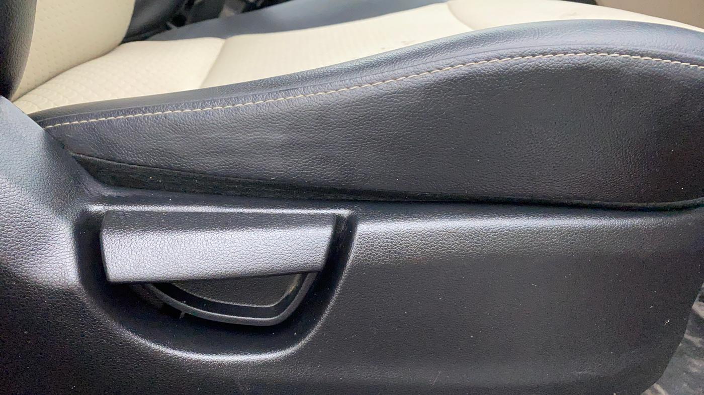 2019 Hyundai NEW SANTRO ASTA 1.1 MT, Petrol, Manual, 31,933 km, Driver Side Adjustment Panel