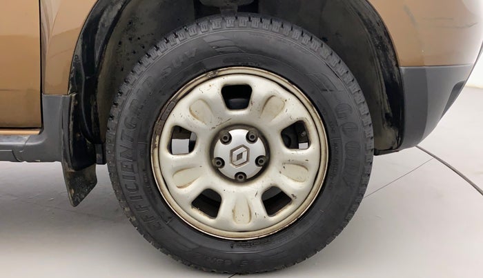 2013 Renault Duster 85 PS RXL DIESEL, Diesel, Manual, 83,787 km, Right Front Wheel