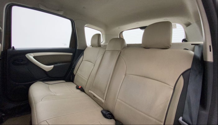 2013 Renault Duster 85 PS RXL DIESEL, Diesel, Manual, 83,787 km, Right Side Rear Door Cabin