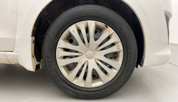2013 Maruti Ertiga VXI, Petrol, Manual, 88,701 km, Right Front Wheel