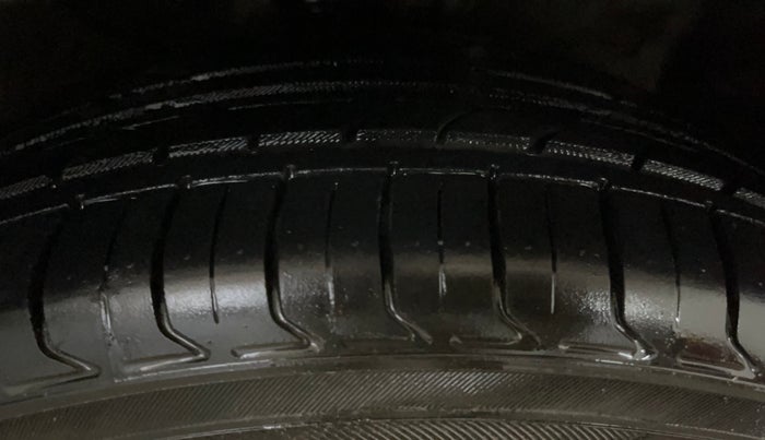 2019 Hyundai Creta SX (O) 1.6 PETROL, Petrol, Manual, 49,488 km, Right Front Tyre Tread