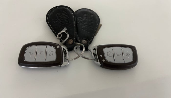 2019 Hyundai Creta SX (O) 1.6 PETROL, Petrol, Manual, 49,488 km, Key Close Up