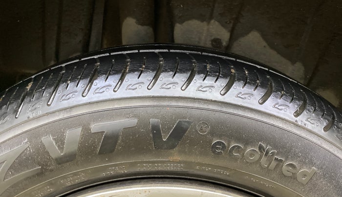 2019 Maruti Ertiga VXI CNG, CNG, Manual, 83,662 km, Right Rear Tyre Tread