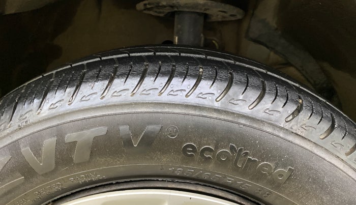 2019 Maruti Ertiga VXI CNG, CNG, Manual, 83,662 km, Right Front Tyre Tread