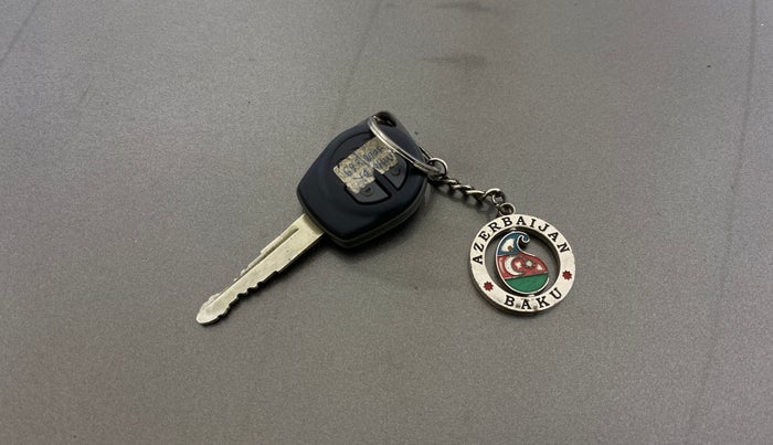 2019 Maruti Ertiga VXI CNG, CNG, Manual, 83,662 km, Key Close Up