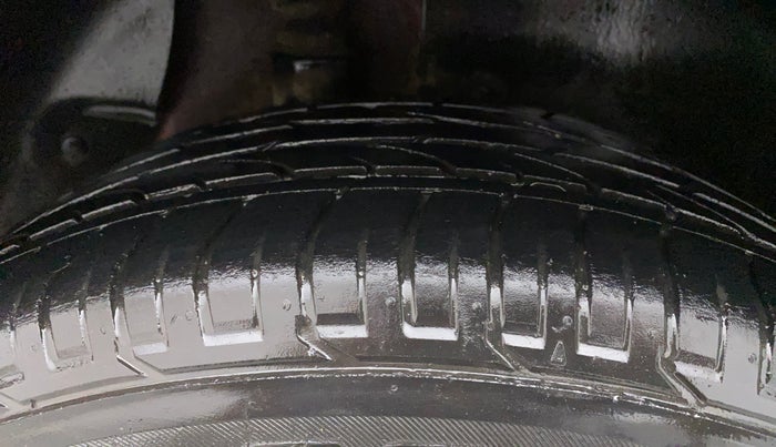 2016 Hyundai Creta SX PLUS AT 1.6 PETROL, Petrol, Automatic, 52,287 km, Right Rear Tyre Tread