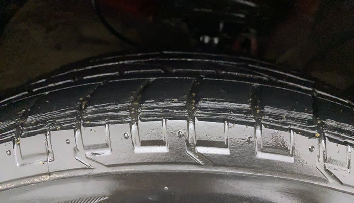 2016 Hyundai Creta SX PLUS AT 1.6 PETROL, Petrol, Automatic, 52,287 km, Right Front Tyre Tread