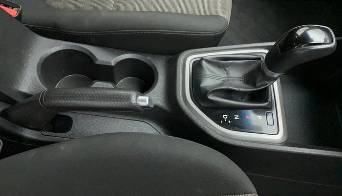 2016 Hyundai Creta SX PLUS AT 1.6 PETROL, Petrol, Automatic, 52,287 km, Gear Lever