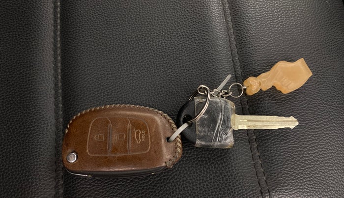 2021 Hyundai VENUE SX 1.0 TURBO, Petrol, Manual, 40,250 km, Key Close Up