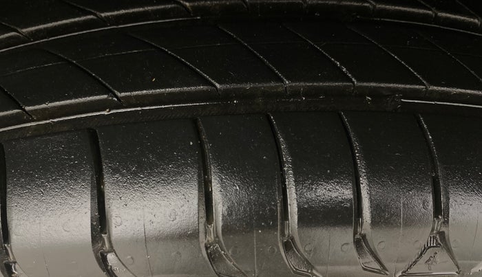 2021 Hyundai VENUE SX 1.0 TURBO, Petrol, Manual, 40,250 km, Right Front Tyre Tread