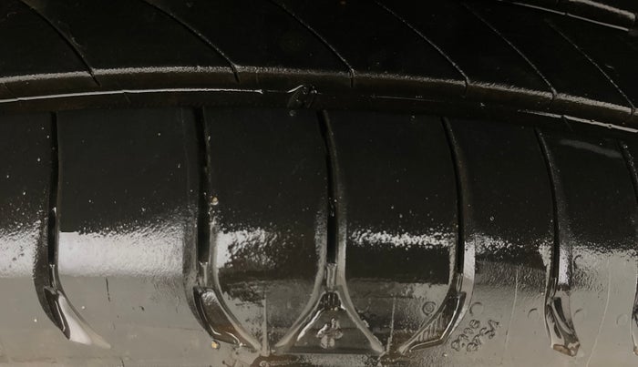 2021 Hyundai VENUE SX 1.0 TURBO, Petrol, Manual, 40,250 km, Left Rear Tyre Tread