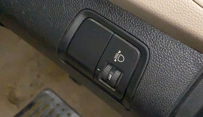 2015 Hyundai Elite i20 SPORTZ 1.2, Petrol, Manual, 50,518 km, Dashboard - Headlight height adjustment not working