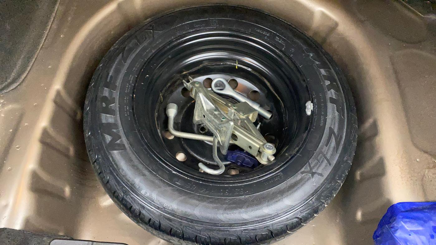 2018 Maruti Dzire ZXI, Petrol, Manual, 97,304 km, Spare Tyre