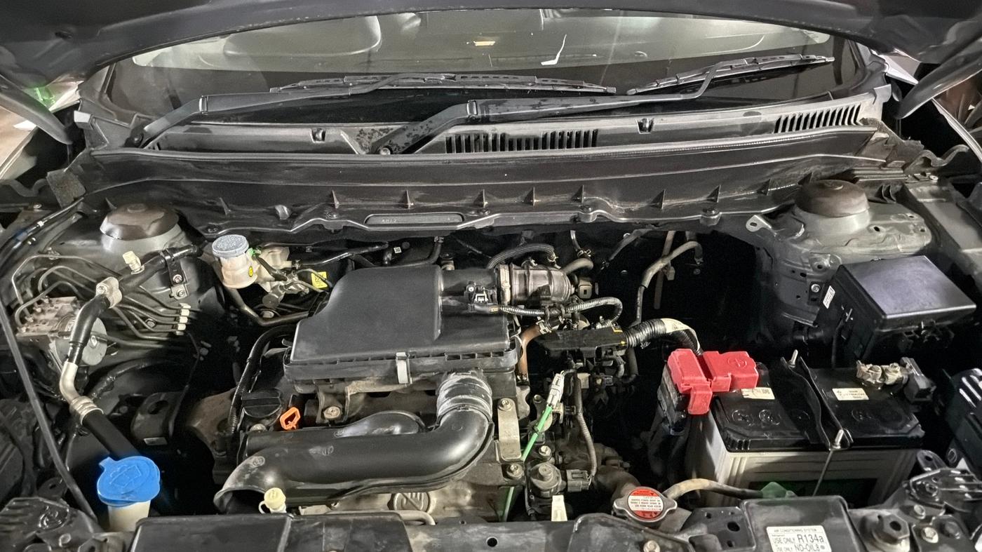 2023 Maruti BREZZA ZXI + SMART HYBRID, Petrol, Manual, 34,825 km, Engine View