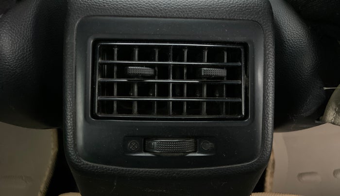 2016 Hyundai Xcent S AT 1.2, Petrol, Automatic, 42,241 km, Rear AC Vents