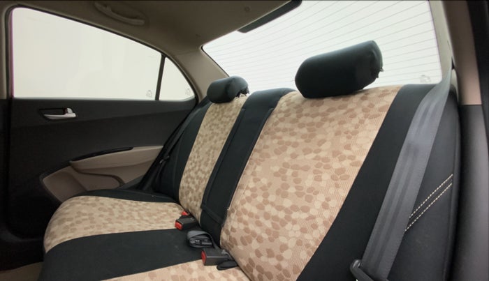 2016 Hyundai Xcent S AT 1.2, Petrol, Automatic, 42,241 km, Right Side Rear Door Cabin