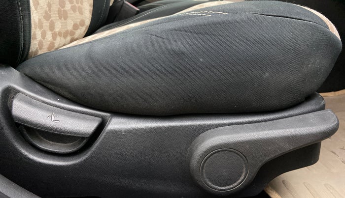 2016 Hyundai Xcent S AT 1.2, Petrol, Automatic, 42,241 km, Driver Side Adjustment Panel