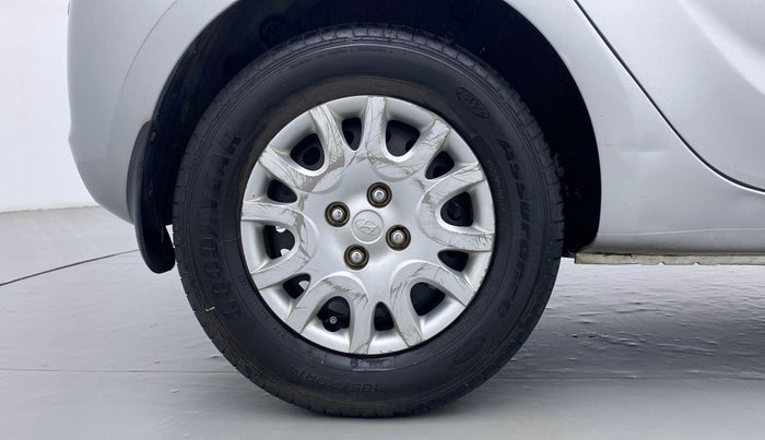 2010 Hyundai i20 MAGNA O 1.2, Petrol, Manual, 44,175 km, Right Rear Wheel