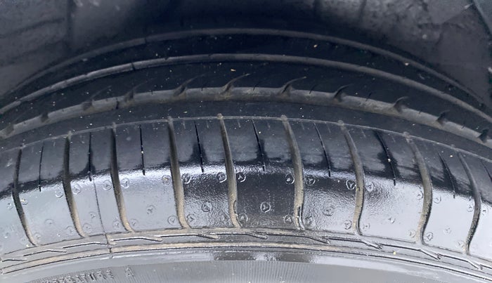 2010 Hyundai i20 MAGNA O 1.2, Petrol, Manual, 44,175 km, Left Rear Tyre Tread
