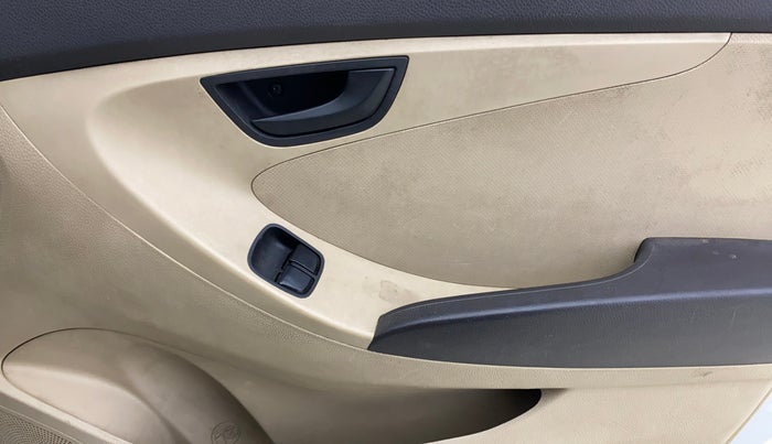 2018 Hyundai Eon ERA +, Petrol, Manual, 50,855 km, Driver Side Door Panels Control