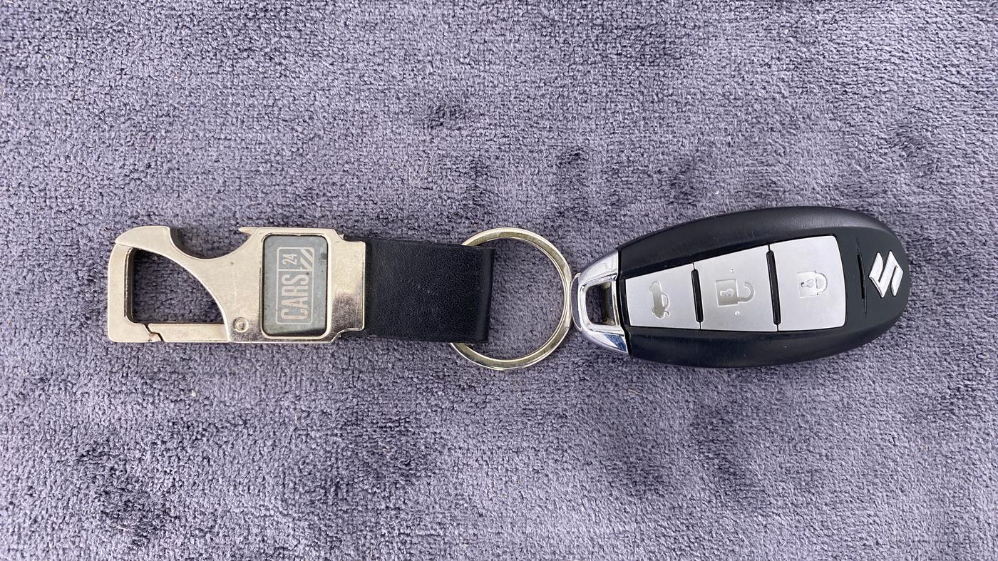 2021 Maruti Ciaz ALPHA 1.5 AT SHVS, Petrol, Automatic, 80,414 km, Key Close Up