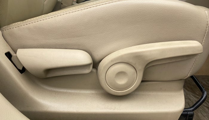 2021 Maruti Ciaz ALPHA 1.5 AT SHVS, Petrol, Automatic, 80,414 km, Driver Side Adjustment Panel
