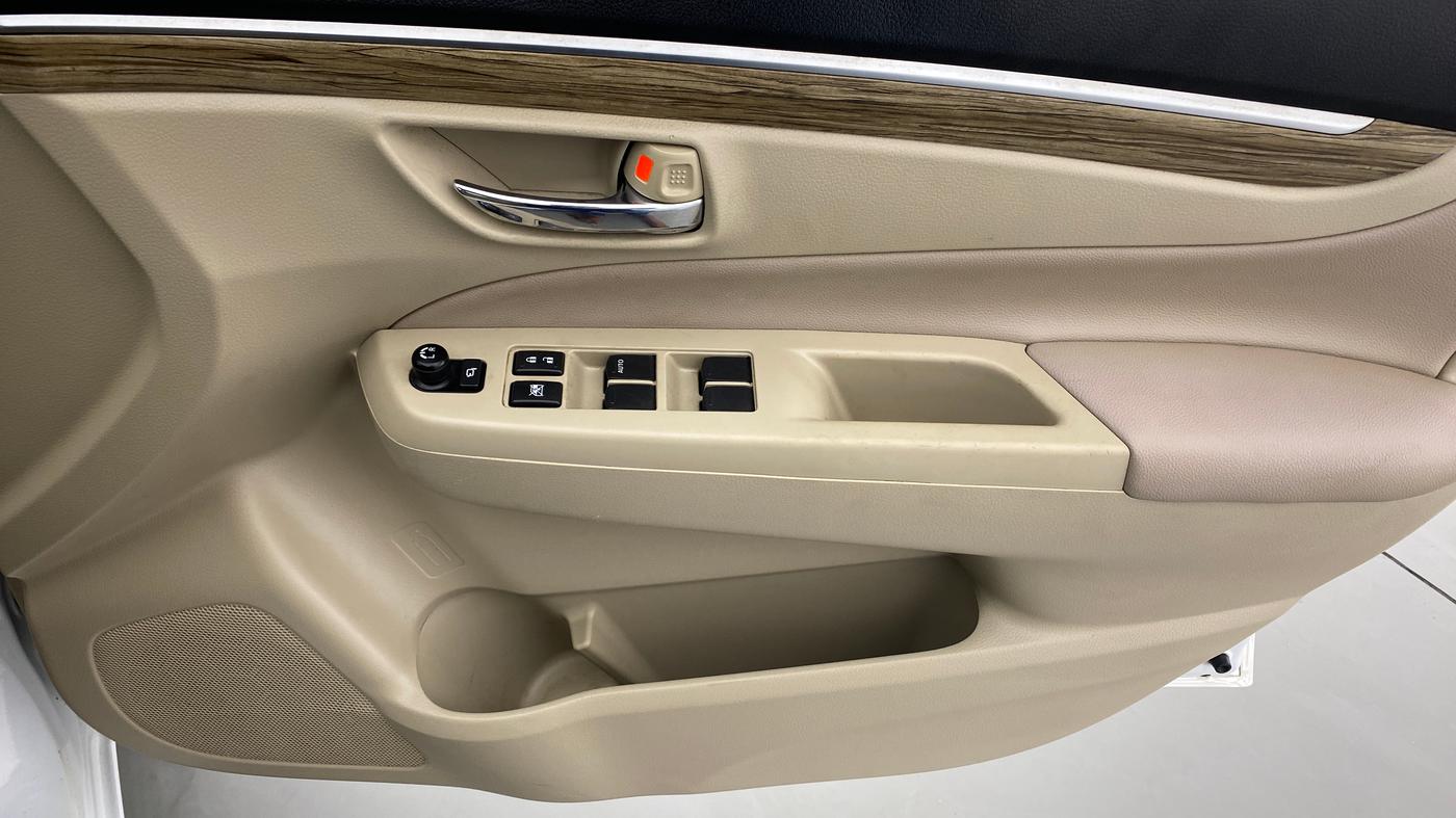 2021 Maruti Ciaz ALPHA 1.5 AT SHVS, Petrol, Automatic, 80,414 km, Driver Side Door Panels Control