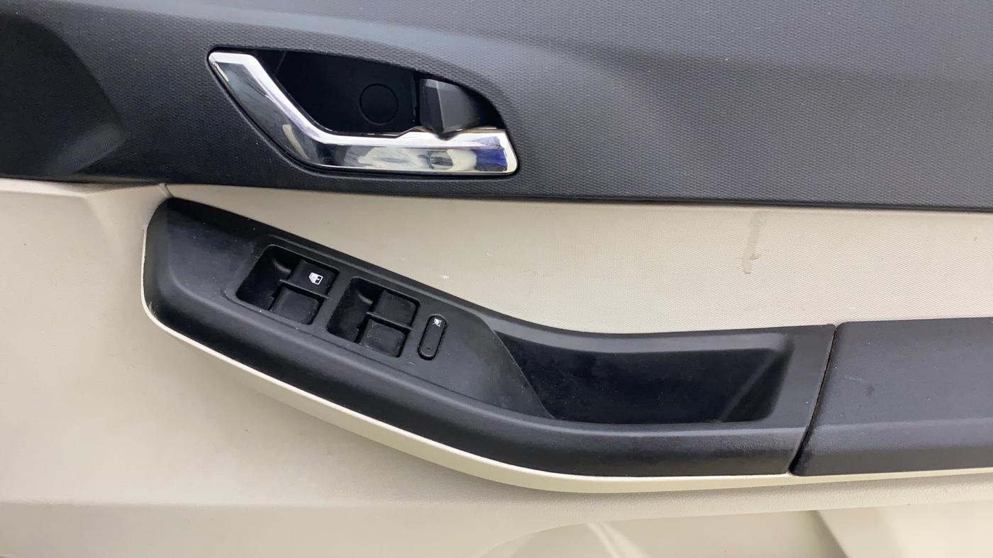 2022 Tata Tiago XZ PLUS PETROL, Petrol, Manual, 61,990 km, Driver Side Door Panels Control