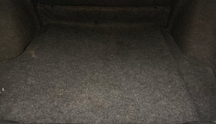 2014 Honda City 1.5L I-DTEC VX, Diesel, Manual, 1,10,754 km, Boot Inside