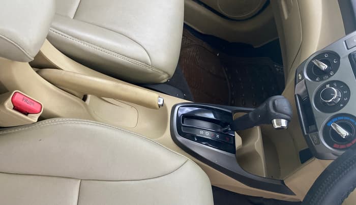 2013 Honda City 1.5L I-VTEC S AT, Petrol, Automatic, 84,229 km, Gear Lever
