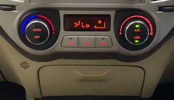 2011 Hyundai i20 ASTA 1.2, Petrol, Manual, 1,24,075 km, Automatic Climate Control