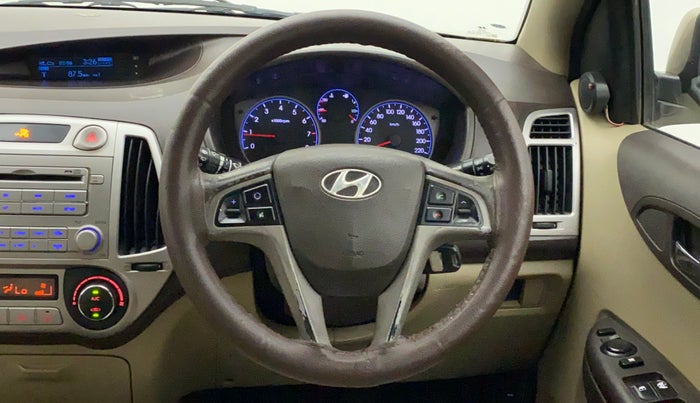 2011 Hyundai i20 ASTA 1.2, Petrol, Manual, 1,24,075 km, Steering Wheel Close Up