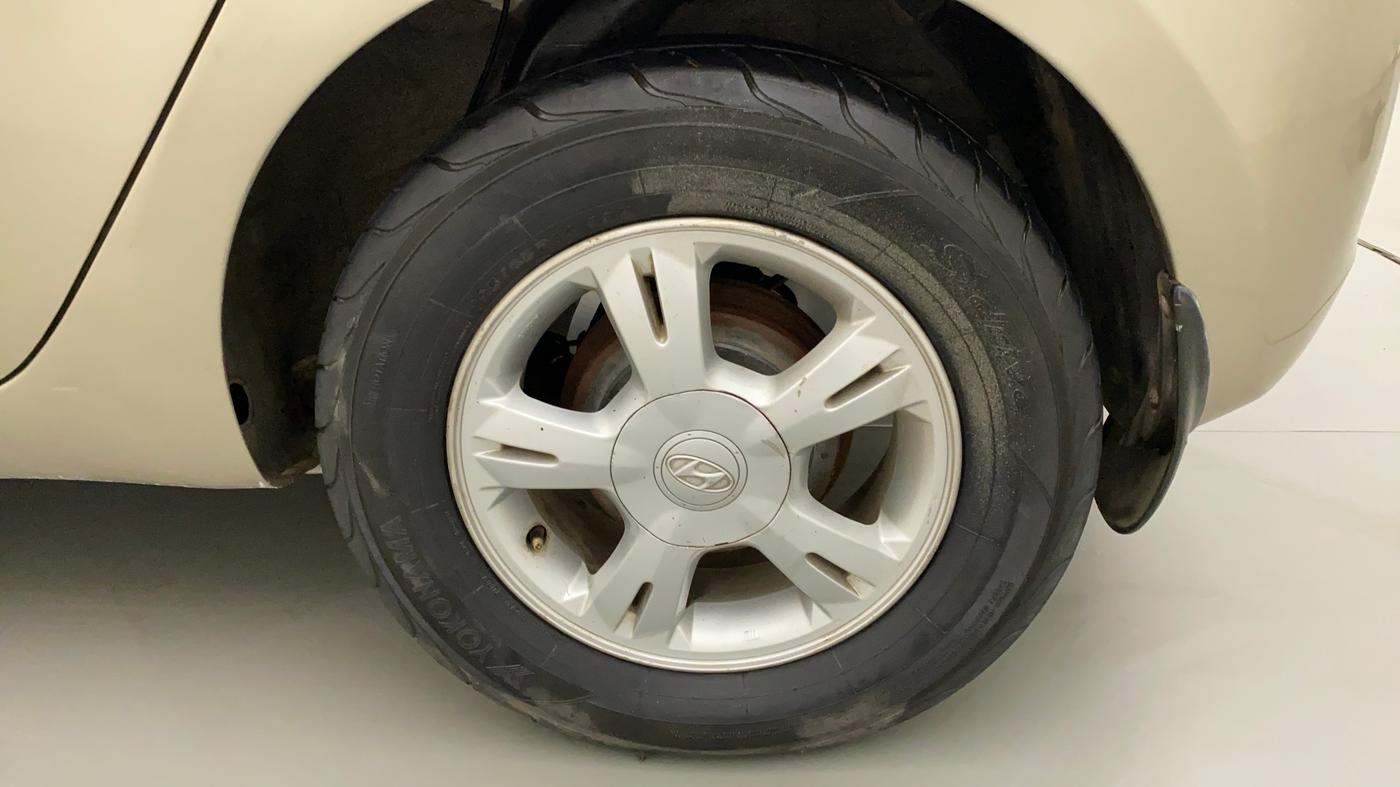 2011 Hyundai i20 ASTA 1.2, Petrol, Manual, 1,24,075 km, Left Rear Wheel