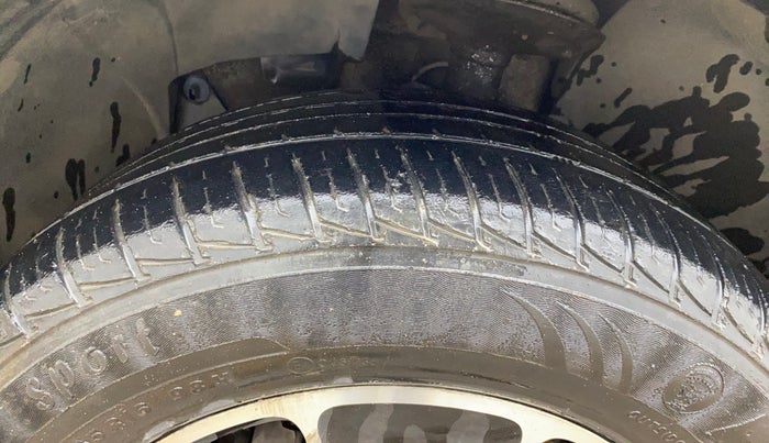 2017 Renault Duster 110 PS RXZ 4X4 MT DIESEL, Diesel, Manual, 48,607 km, Left Front Tyre Tread