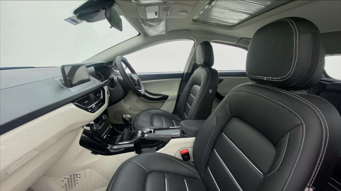 2022 Tata NEXON XZ+ (HS) 1.5 RTQ, Diesel, Manual, 6,227 km, Right Side Front Door Cabin