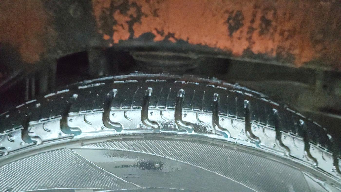 2015 Maruti Alto K10 VXI AMT, Petrol, Automatic, 66,936 km, Left Rear Tyre Tread
