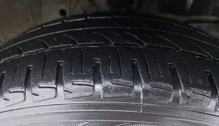 2015 Honda City VX CVT PETROL, Petrol, Automatic, 60,401 km, Right Front Tyre Tread
