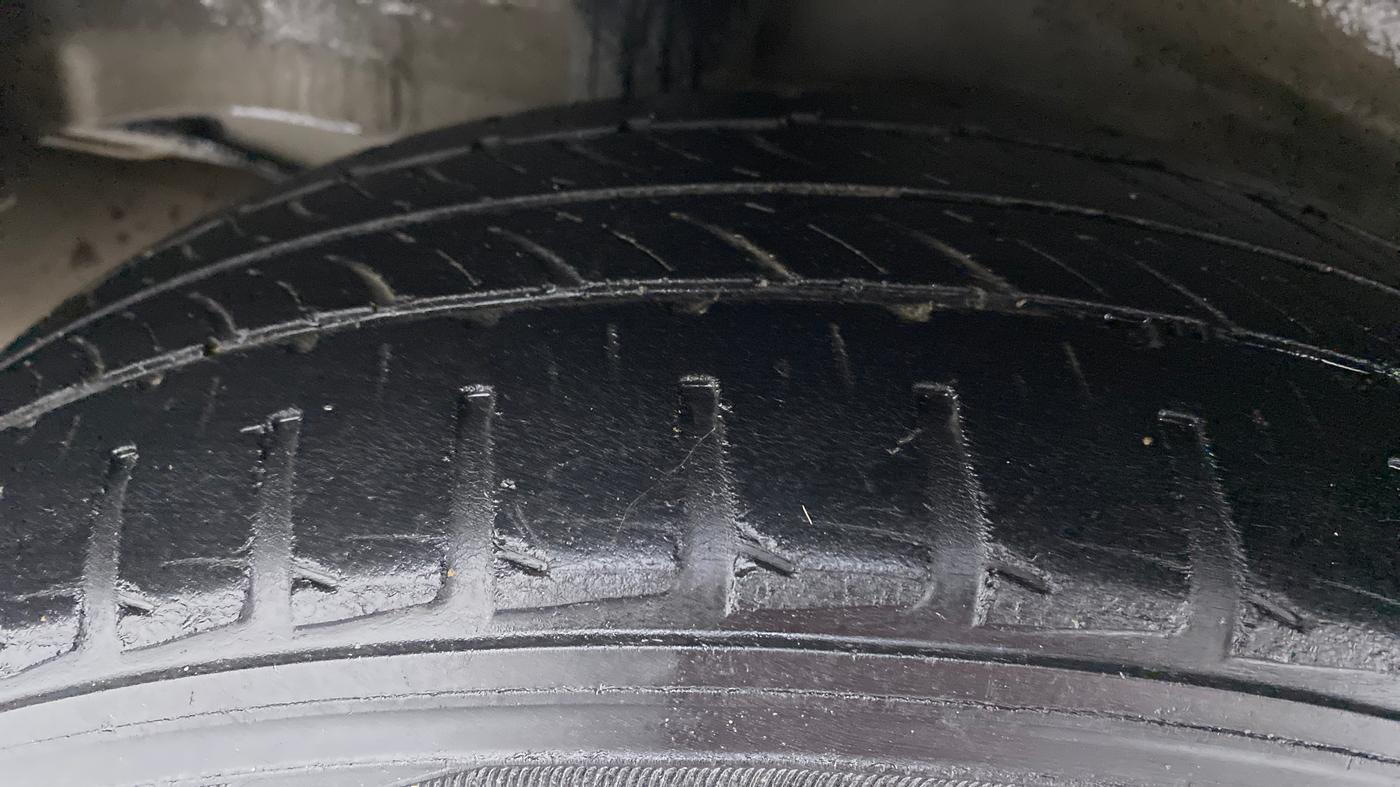 2015 Honda City VX CVT PETROL, Petrol, Automatic, 60,401 km, Right Rear Tyre Tread
