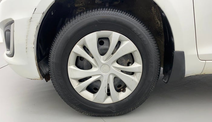 2015 Maruti Swift VXI, Petrol, Manual, 60,440 km, Left Front Wheel