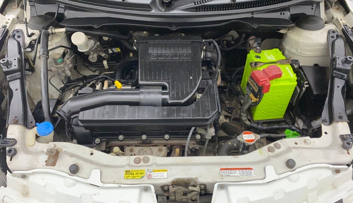 2015 Maruti Swift VXI, Petrol, Manual, 60,440 km, Open Bonet