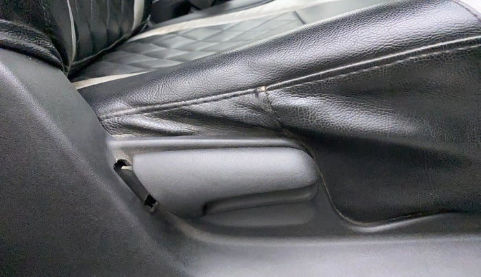 2015 Maruti Swift VXI, Petrol, Manual, 60,440 km, Driver Side Adjustment Panel