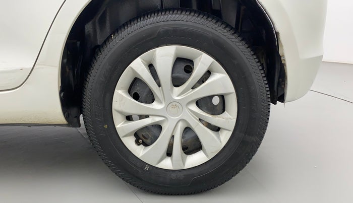 2015 Maruti Swift VXI, Petrol, Manual, 60,440 km, Left Rear Wheel