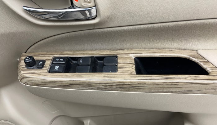 2020 Maruti Ciaz ALPHA 1.5 SHVS PETROL, Petrol, Manual, 88,454 km, Driver Side Door Panels Control
