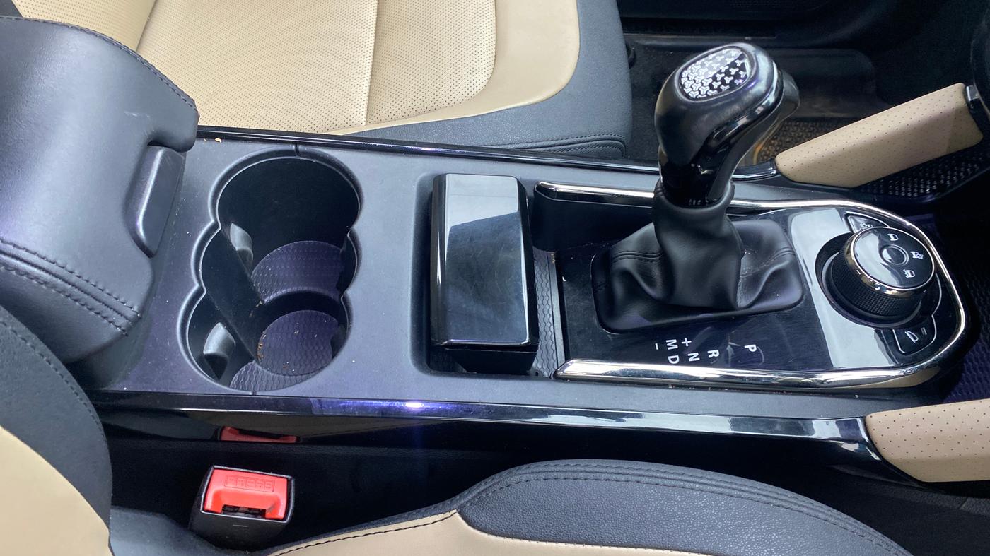 2022 Tata Harrier XZA PLUS 2.0L KAZIRANGA, Diesel, Automatic, 77,568 km, Gear Lever