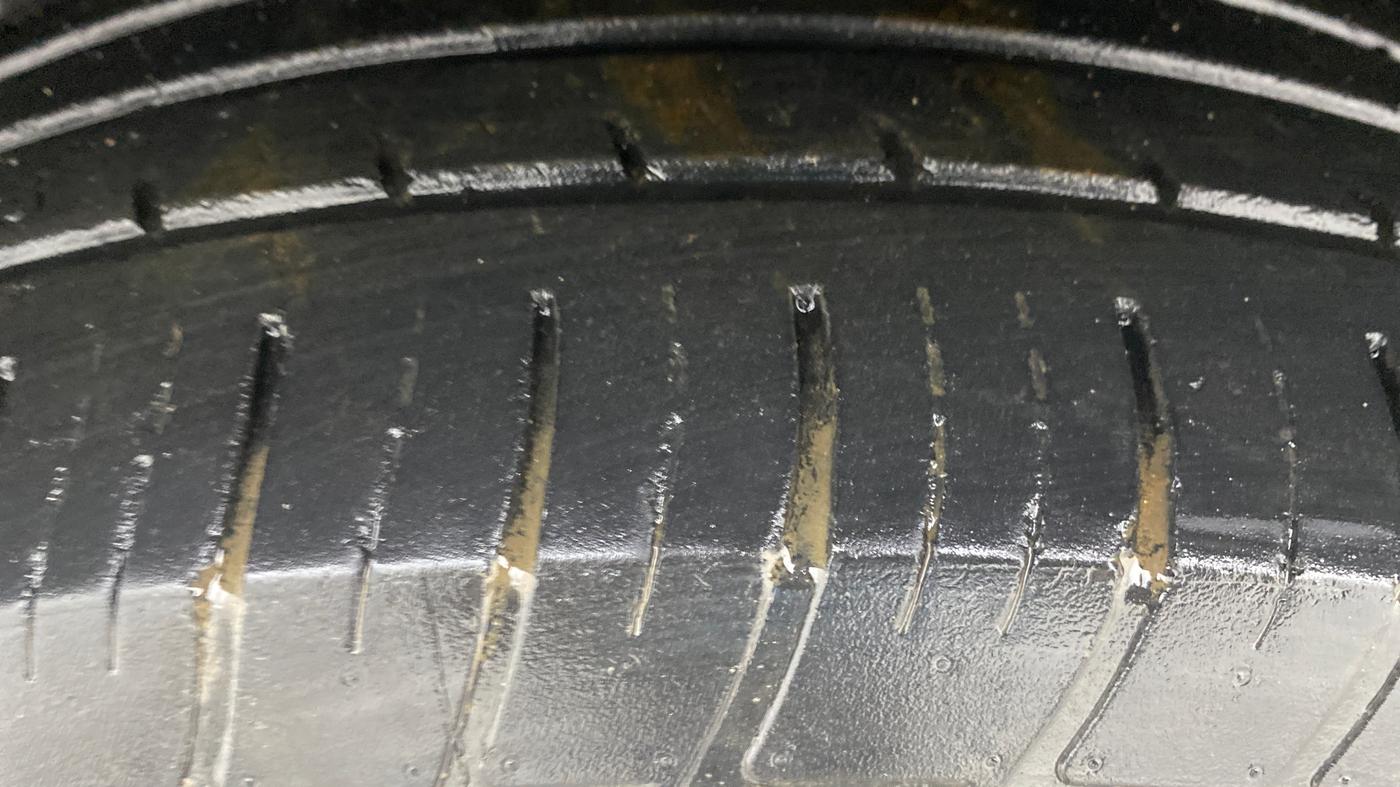 2022 Tata Harrier XZA PLUS 2.0L KAZIRANGA, Diesel, Automatic, 77,568 km, Left Front Tyre Tread