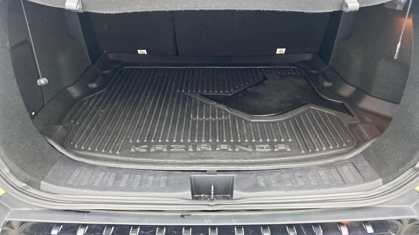 2022 Tata Harrier XZA PLUS 2.0L KAZIRANGA, Diesel, Automatic, 77,568 km, Boot Inside