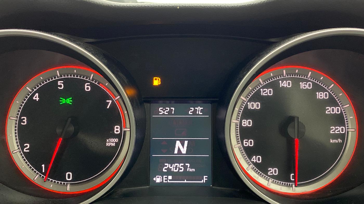 2020 Maruti Swift ZXI + AMT, Petrol, Automatic, 24,417 km, Odometer Image